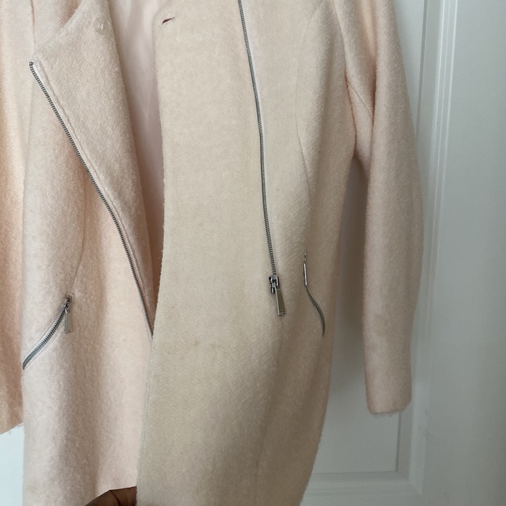 $20 Spring Sale - Picture 3 of 9